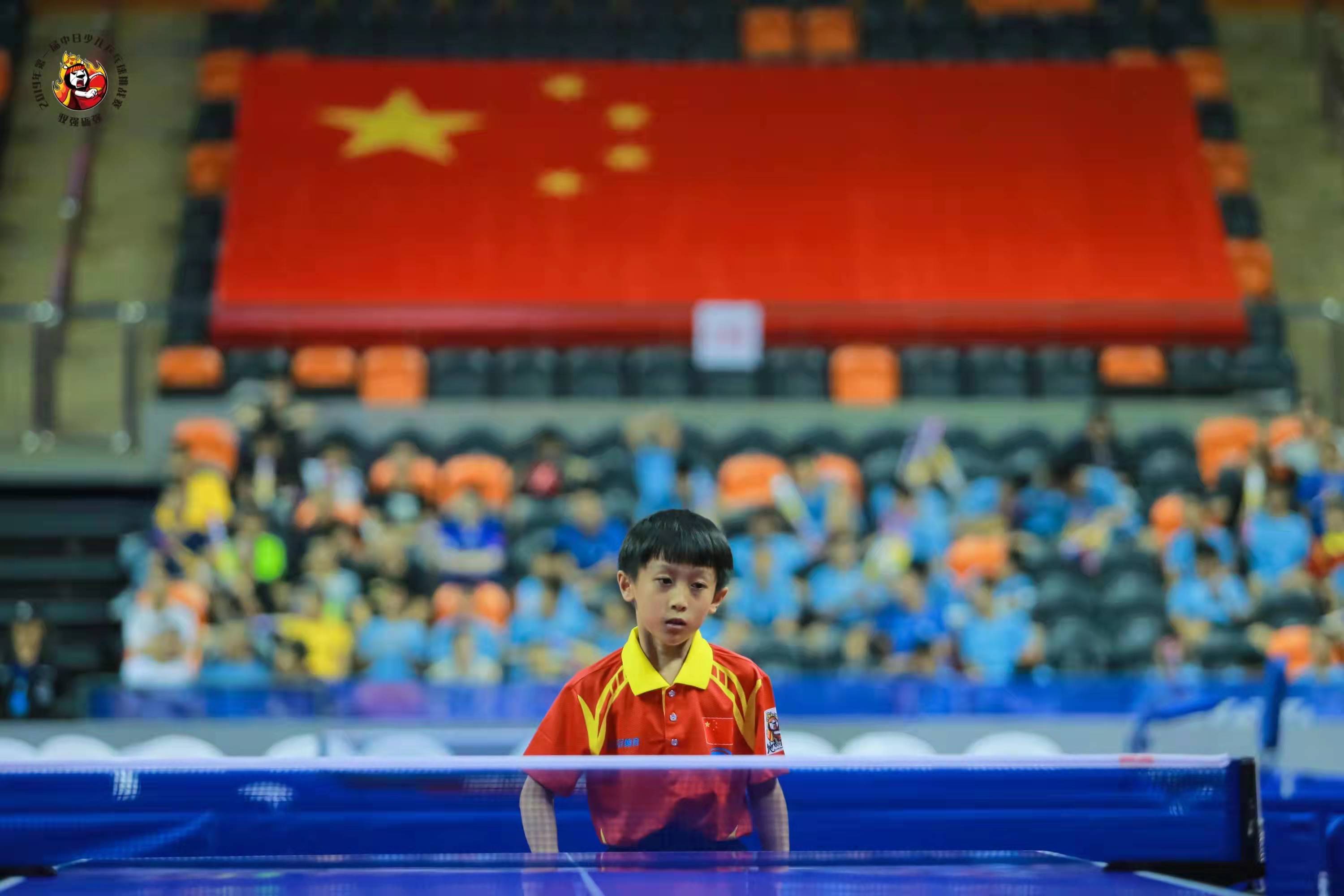 乒乓球技术培训班.jpg 乒乓球技术培训班.jpg